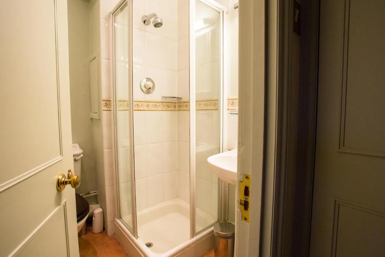 Dukes Bath Hotell Pensionat