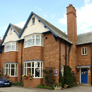 Midway 4* York